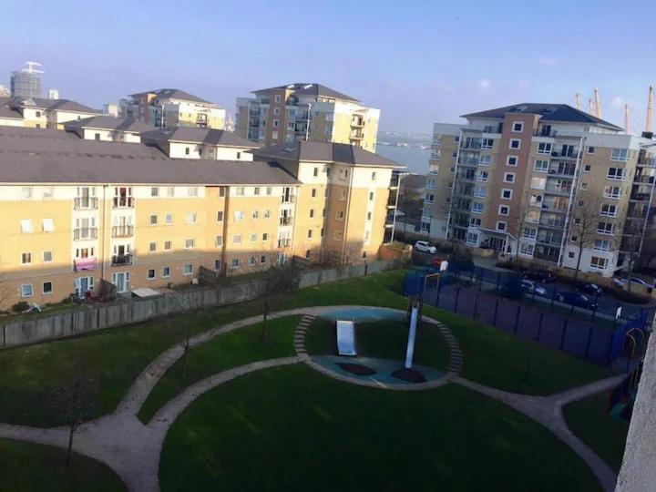 Room 1 Or 2 Ppl Near Excel, O2, Canary Wharf - Λονδίνο Εξωτερικό φωτογραφία